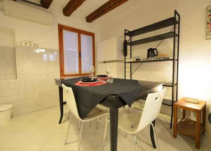 Carlo's By Venicevillas Apartment *