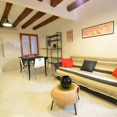 Appartamento Carlo's By Venicevillas *